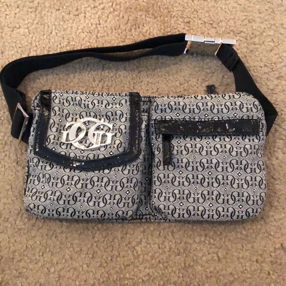 Guess fanny pack